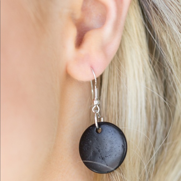 Necklace - Picture 3 of 3